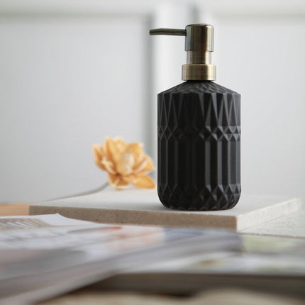 Svart tvålpump i fasetterat glas