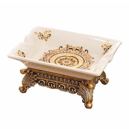 Tvålkopp i keramik med guldmönster