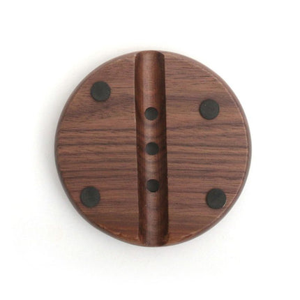 Rund tvålhållare av naturligt trä